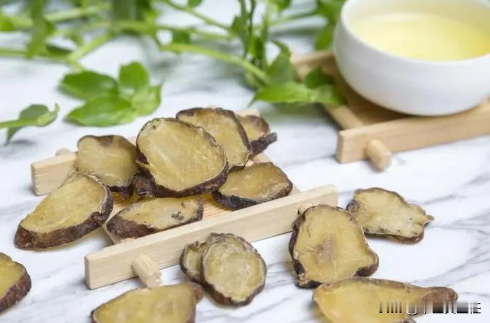 怕风是卫气不足，用黄芪；怕冷是元气不足，用附子
1.先说怕风是卫气不足，用黄芪