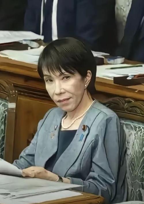 日本不怕中国有导弹，也不怕中国的核武器，甚至不怕中国的稀土制裁，真正让他们坐立难
