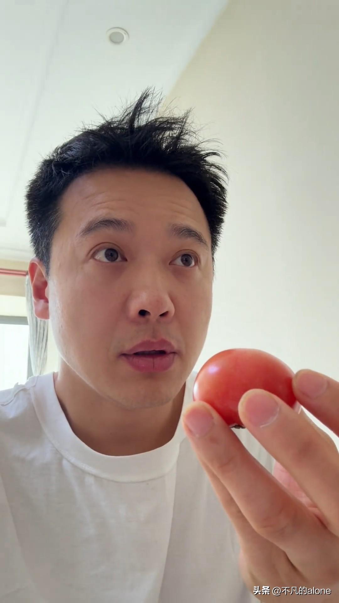 3月6日，高云翔更新生活日常vlog，并配文“被老高针对了”。

 高云翔与董璇