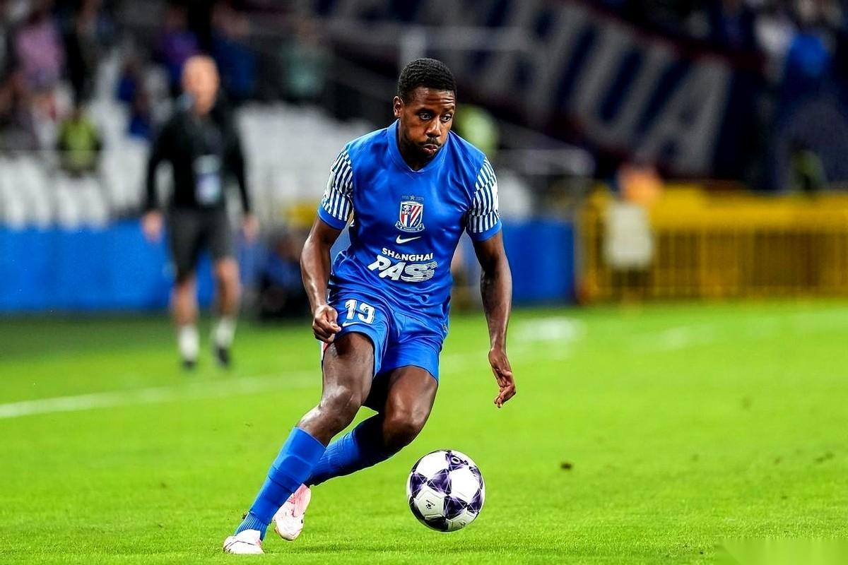 我看人家媒体人说的没毛病。
说明年可以“佛系看球”了。
这哪是佛系啊，这纯粹是给