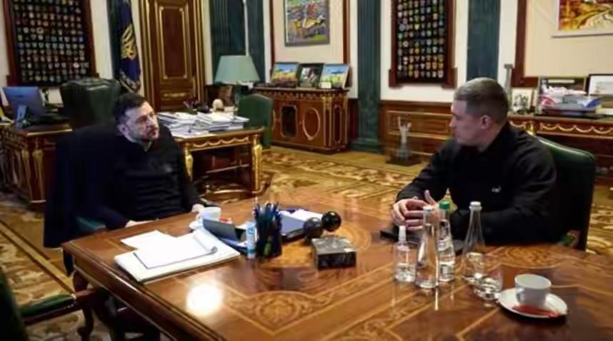 技术官僚推到战争核心位置！泽连斯基最后一搏，调整乌克兰国防部