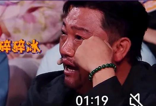 我觉得马东的喜人奇妙夜应该改成悲人奇妙夜。
因为所有过关的选手表演的作品都在暗戳