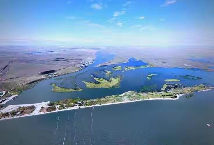 围绕贝尔湖的地界磋商尘埃落定，整片水域总面积六百多平方公里，耗时整整八年拉锯交涉