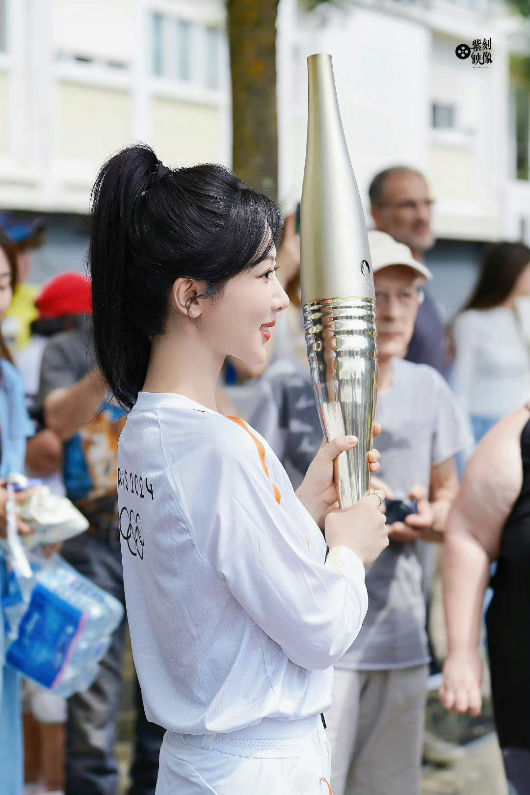 漂亮的火炬手！#杨紫G社生图# ​​​