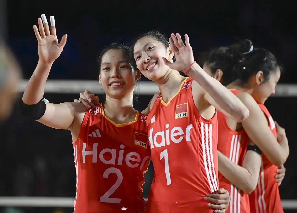 夸夸群群主吉马良斯上线吉马良斯说，他看过中国队在世界女排联赛中的表现，队里的年轻