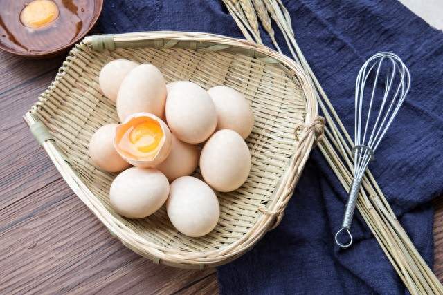 比鸡蛋还养肌肉的8种食物，第一名很多老人天天吃