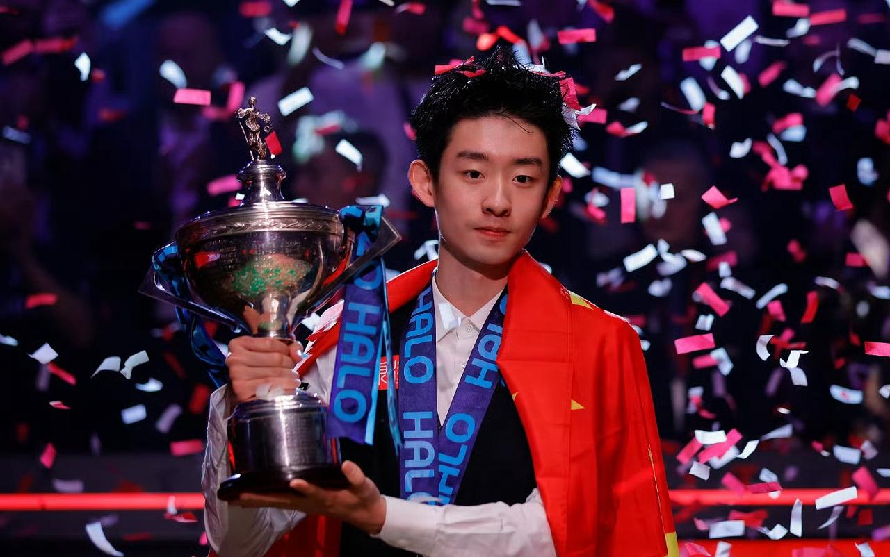 2025/26赛季斯诺克五大经典!
👑1. 吴宜泽夺世锦赛冠军——首位"00后
