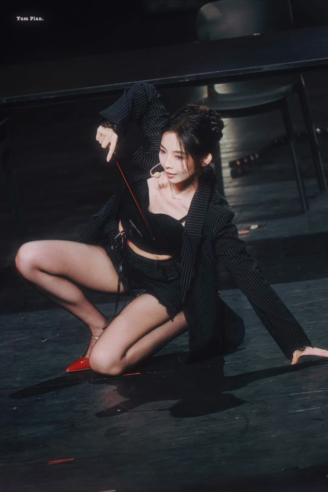 许杨玉豚✖️舞台黑丝美腿·粉丝真的可以都给你[送花花] ​​​