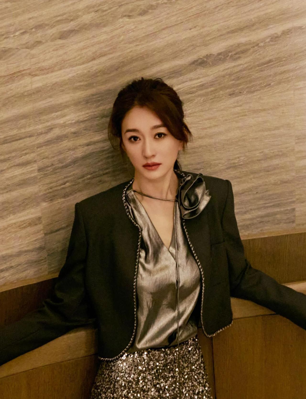 李小冉宣布离婚的消息，好直接！李小冉离婚，是因为过不下去了吗？

李小冉在社交平