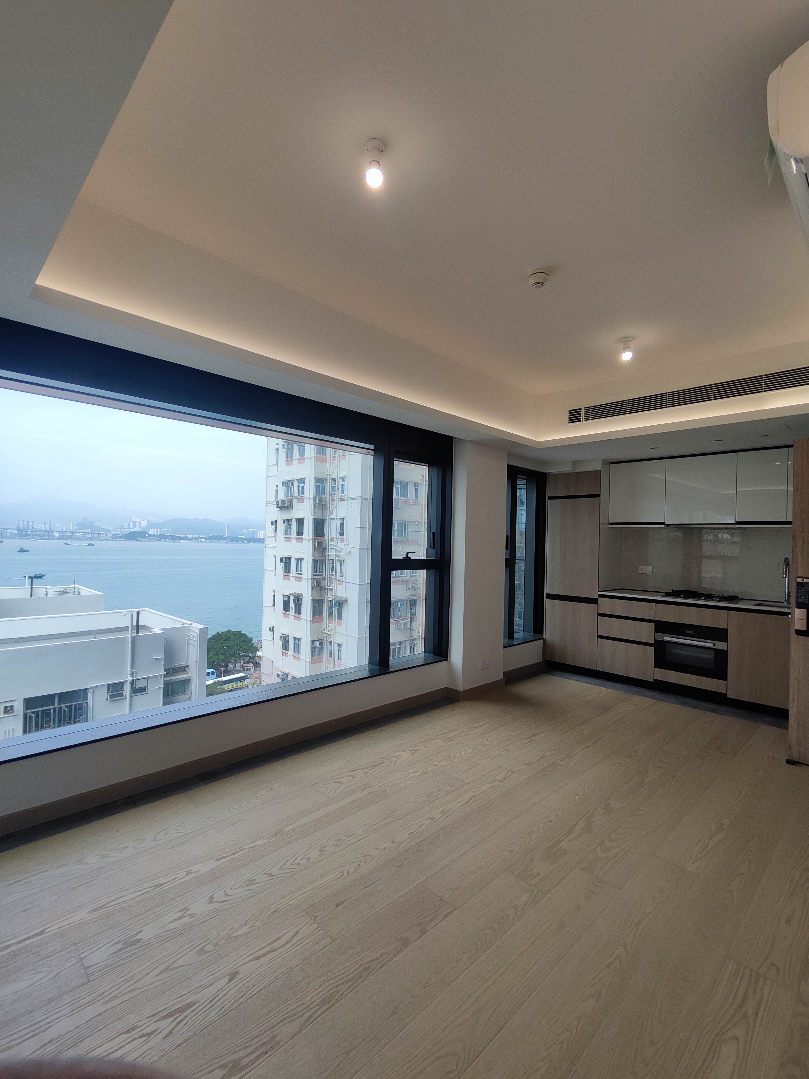 香港楼市上演豪宅盛宴：四大家族抢跑押注，施永青预言楼价将涨近20%