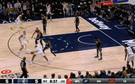 乔治第一粒进球，来自哈登的“机智”
北京时间1月15日，快船与森林狼的比赛进行至