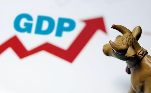 人均GDP从1万到2万美元，美国用9年，日本用6年，中国要多久？

很多人总喜欢