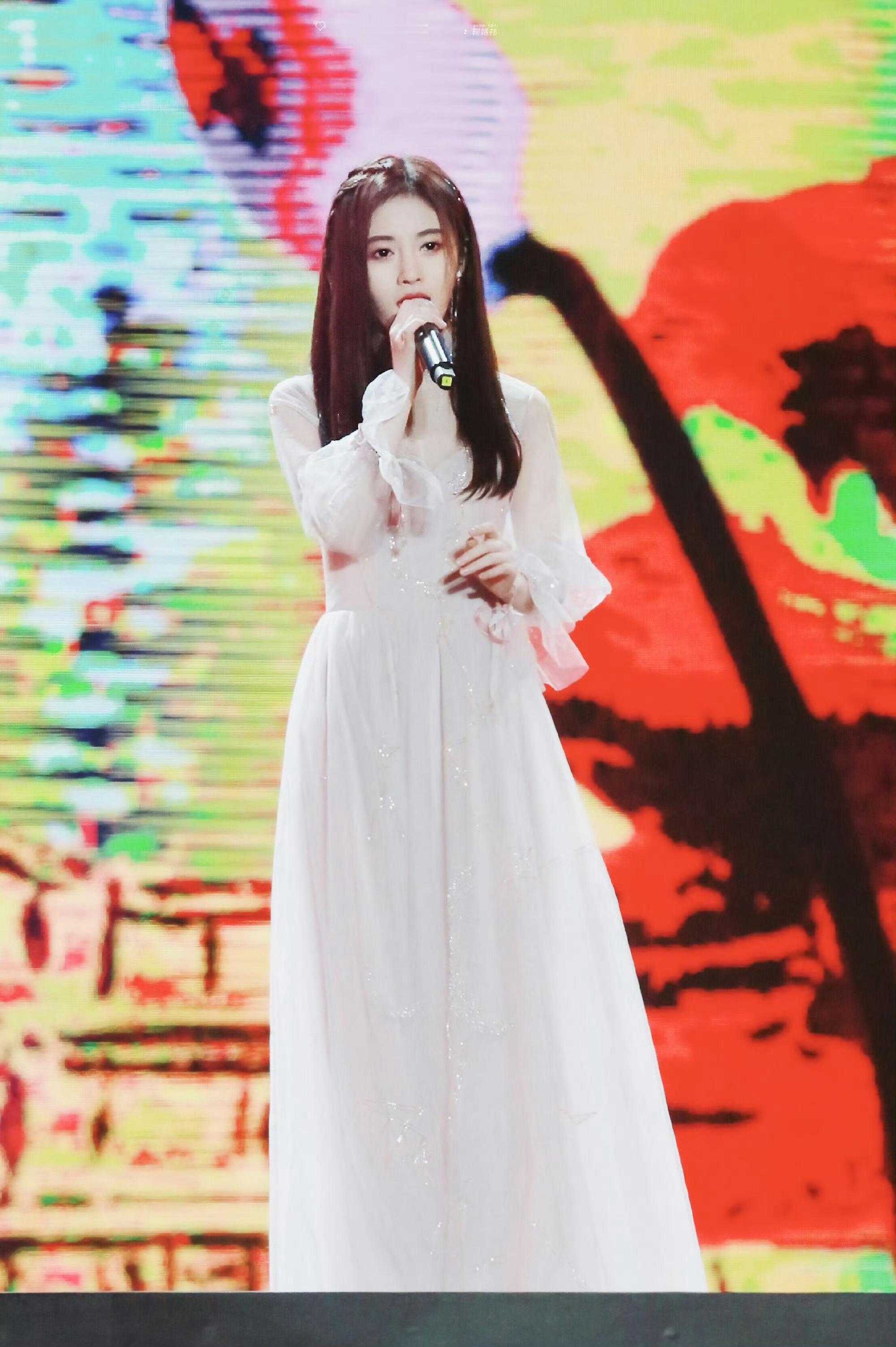 jjy鞠婧祎jjy鞠婧祎苏绿夏“心海深处的花海是我赠与你的情书𝒯𝒽𝓮 𝓈