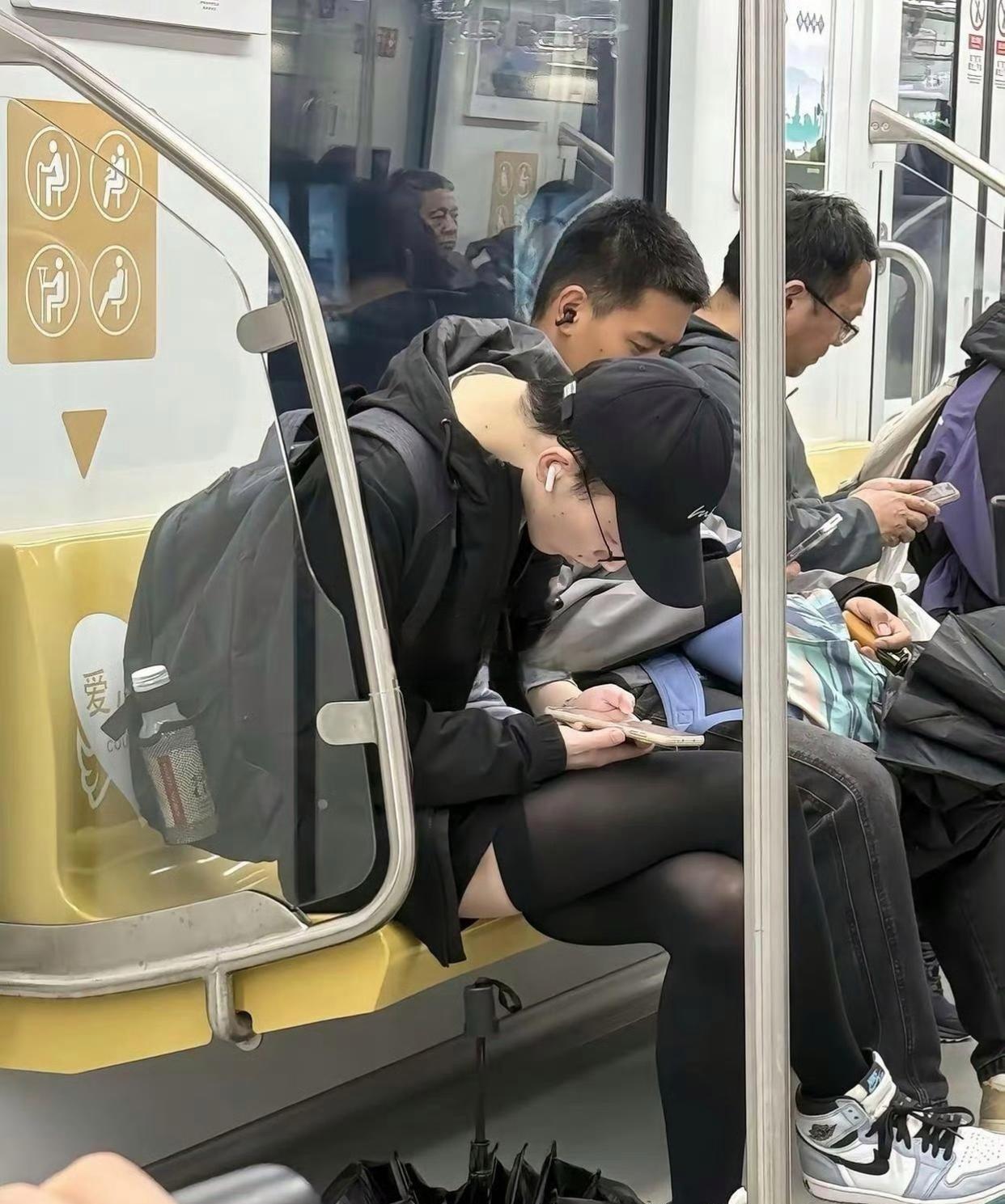 看不懂 大城市还是包容性强 