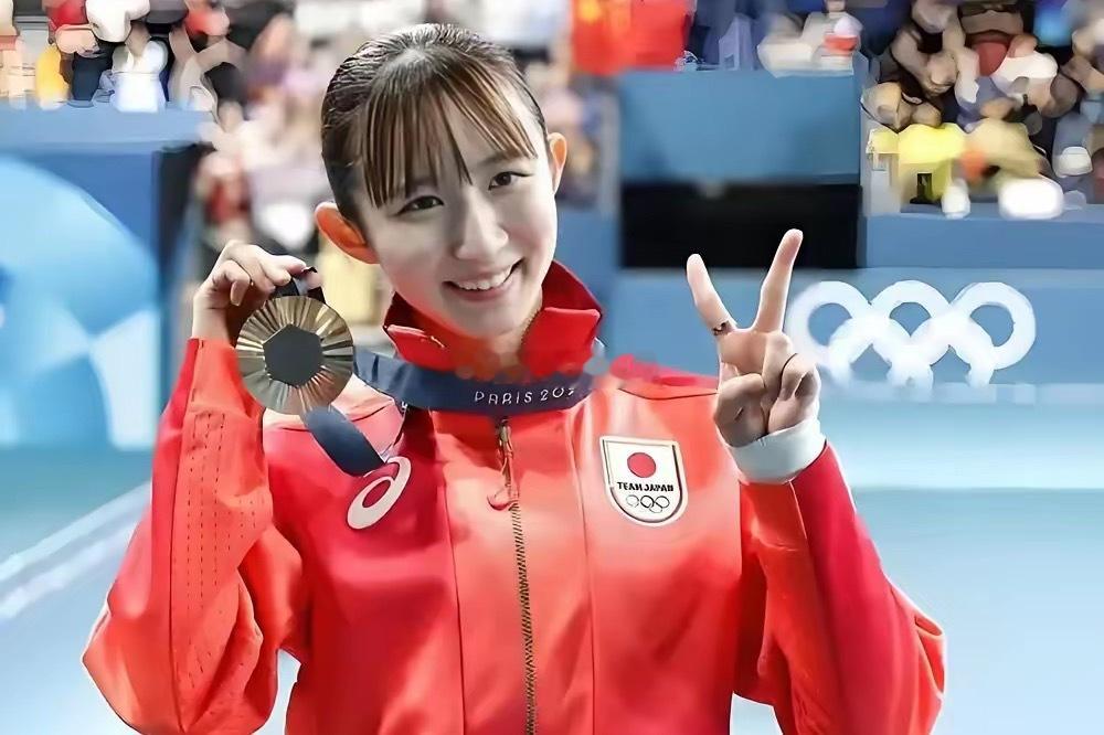 你敢信？日本女乒队内已经卷成这样了！ 张本美和世界第3，稳坐日本女乒头把交椅。早