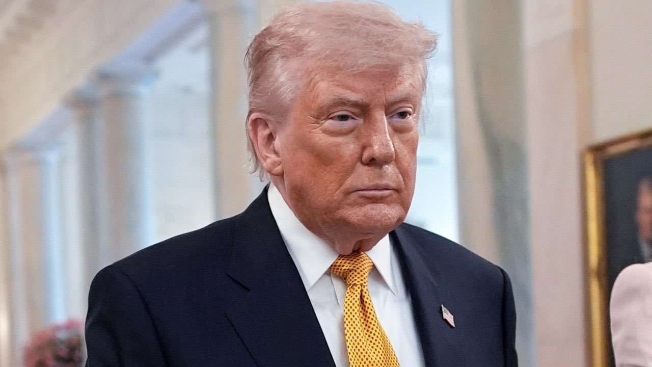 特朗普总统表示，美国试图武装伊朗骚乱者，但库尔德人搞砸了一切： “我们给了库尔德