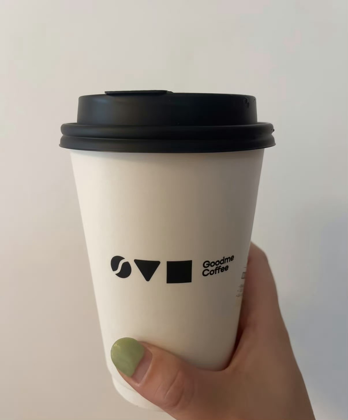 古茗排队线下门店大排长龙，小程序订单疯狂积压！就算等待时间拉满，依旧挡不住大家打