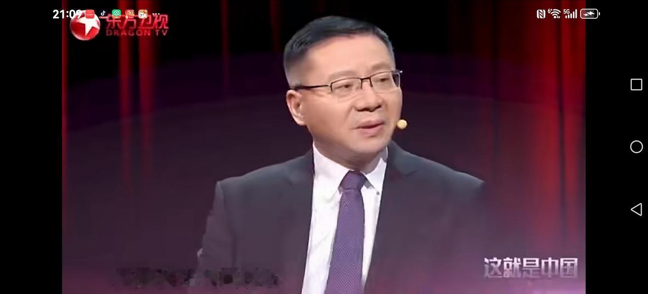 【美国到底如何？】
特朗普天天在演戏，大兵压境委内瑞拉，最后从被窝里抓走总统。