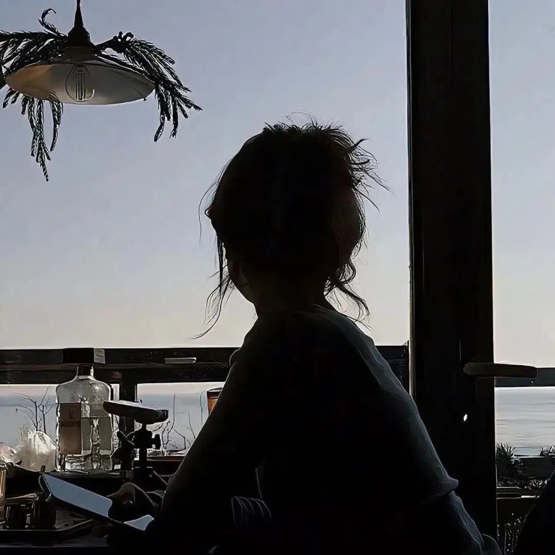 如果三年的陪伴抵不过你和别人的那三个月 那亲爱的 我没有那么多三年 