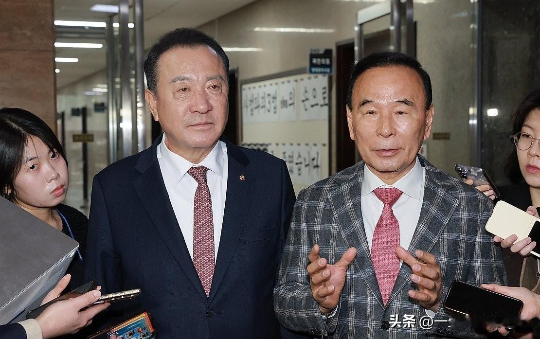 18日，韩国国民力量党地方选举忠北道知事提名争议持续升级，党内矛盾全面爆发。遭公