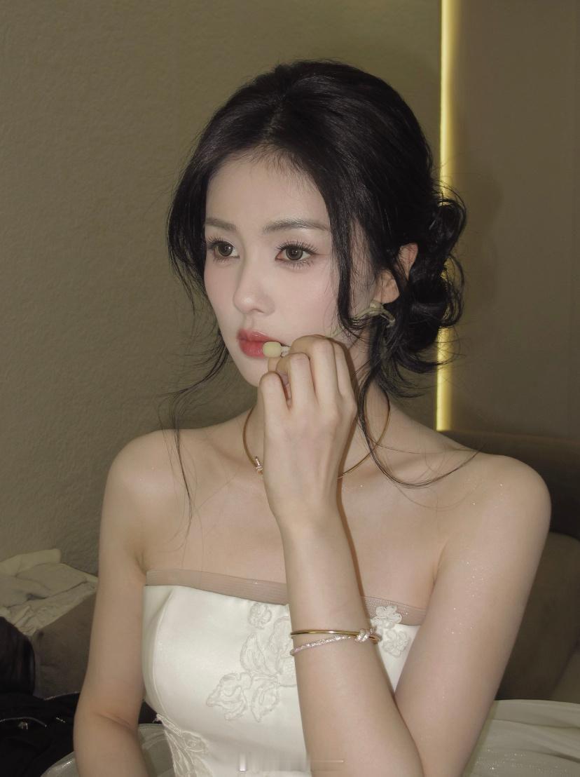 当你开始真正爱自己，任何人和事，都可以是轻描淡写的那一页 ​​​
