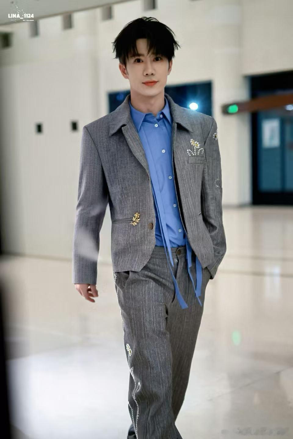 鹭卓也看网传瓜5g冲浪的鹭卓吃瓜演我对各大节目网传阵容早已烂熟于心，太给节目组后