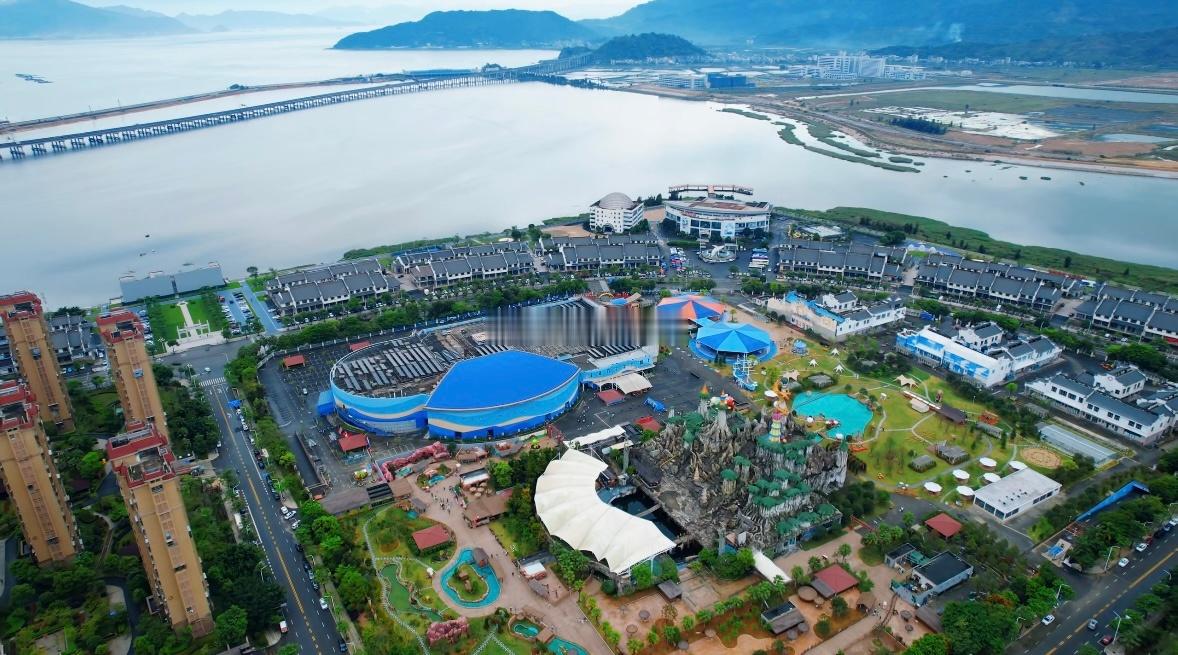 改造升级后的罗源湾海洋世界 五一假期迎来大量客流 