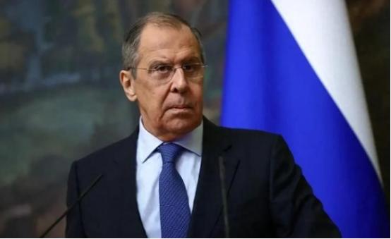 普京警告：中国若遭围堵，超百万中小企业停摆，超市食用油涨价，手机汽车瘫痪，俄罗斯