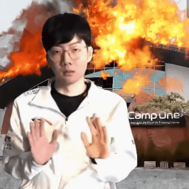 韩华生命还没宣是因为银河战舰又坠机了吗 