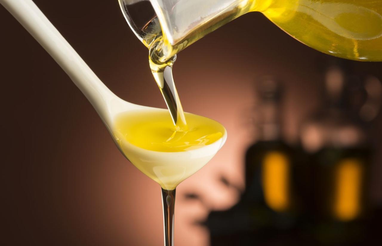 猪油和植物油哪个更容易让人发胖，这是很多人关心的问题。其实，发胖的关键在于摄入的