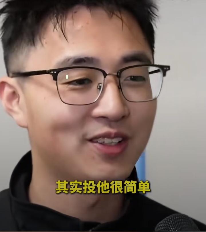 张雪机车A轮领投人沈千旸，
直言骑车爽，投资张雪更爽。
 
目前他一心死磕机车赛