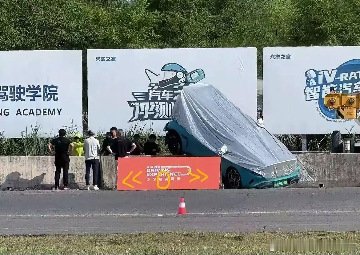 之前看到有个品牌卖车送培训手把手教你开车我笑得肚子疼。当我看到这个我深刻认识到我