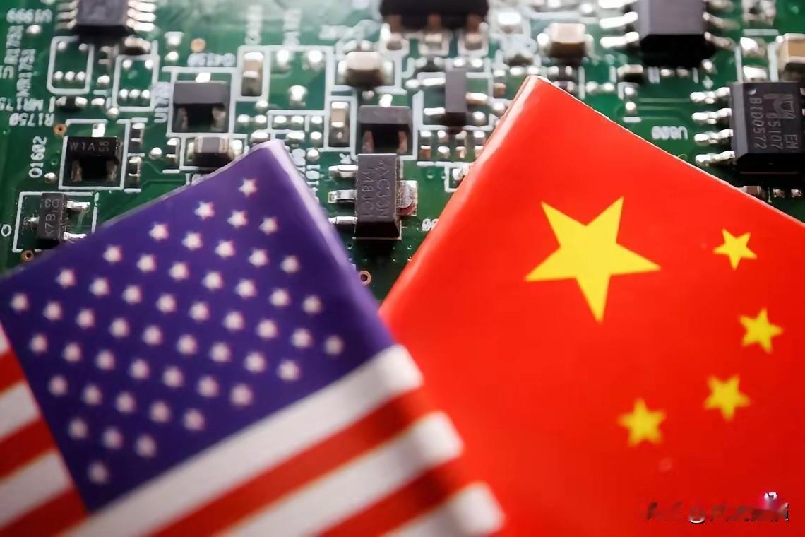 联合早报今天报道："中美科技竞争持续升温之际，中共中央机关报《人民日报》警告，美
