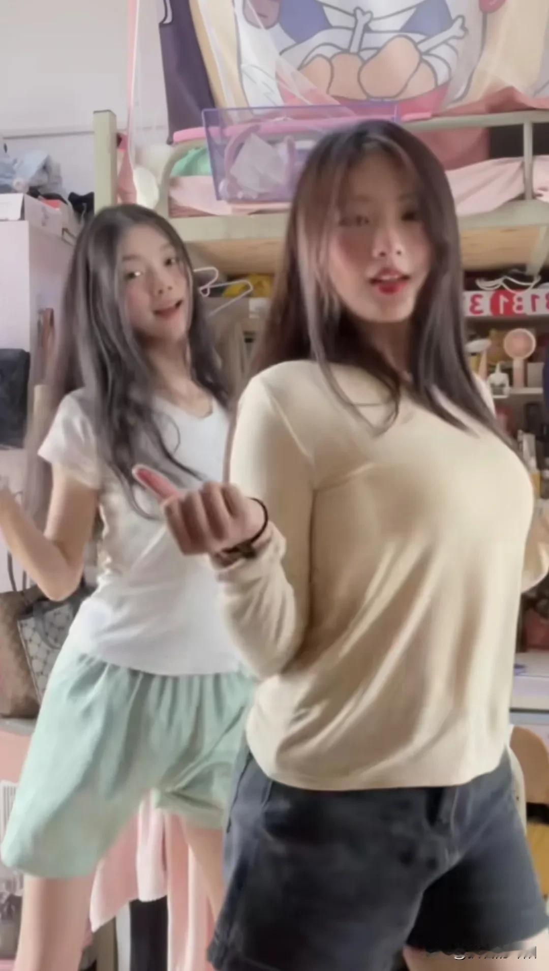 青春岁月，我们一起成长。