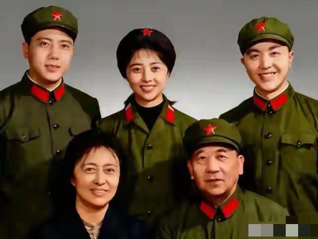 开国中将，13岁参军，上甘岭一仗震惊世界，育有三个孩子，个个优秀，都是栋梁之才