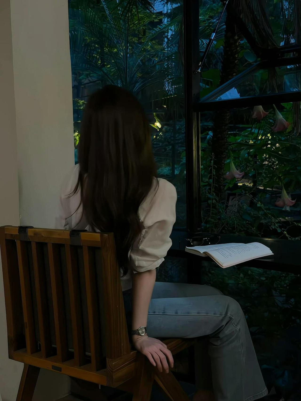 淡定的人不解释，因为问心无愧；
明智的人不计较，因为看透人心。”