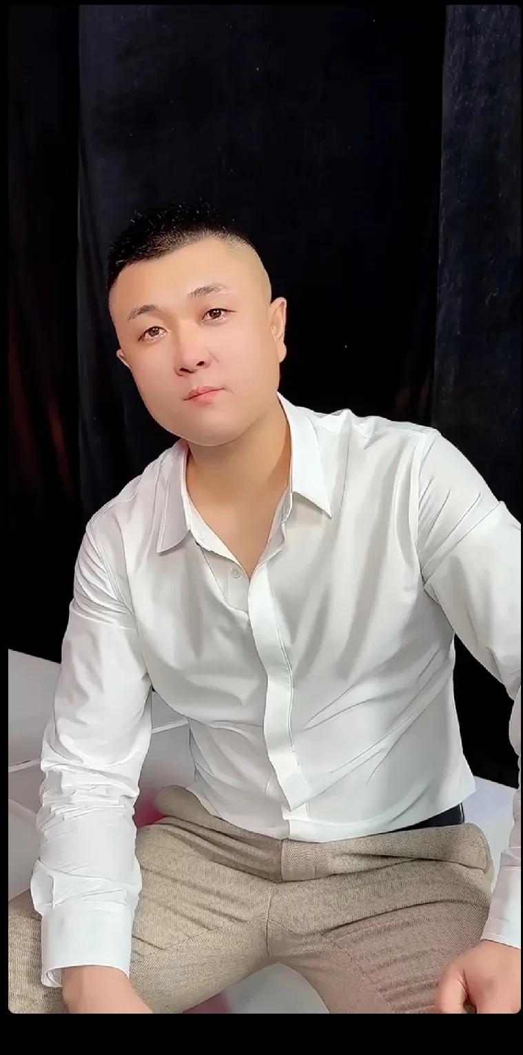 太伤自尊了！今天要死磕辛巴的太原老葛状态刚起来，还没等“迪拜公主”领着迪拜老公们