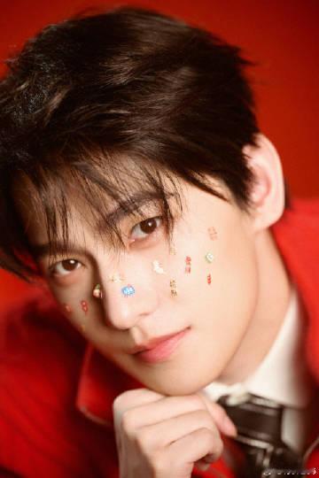  不让江山官宣杨洋天选大男主来了！杨洋饰演李叱（小名李丢丢），从江湖孤儿一路逆袭