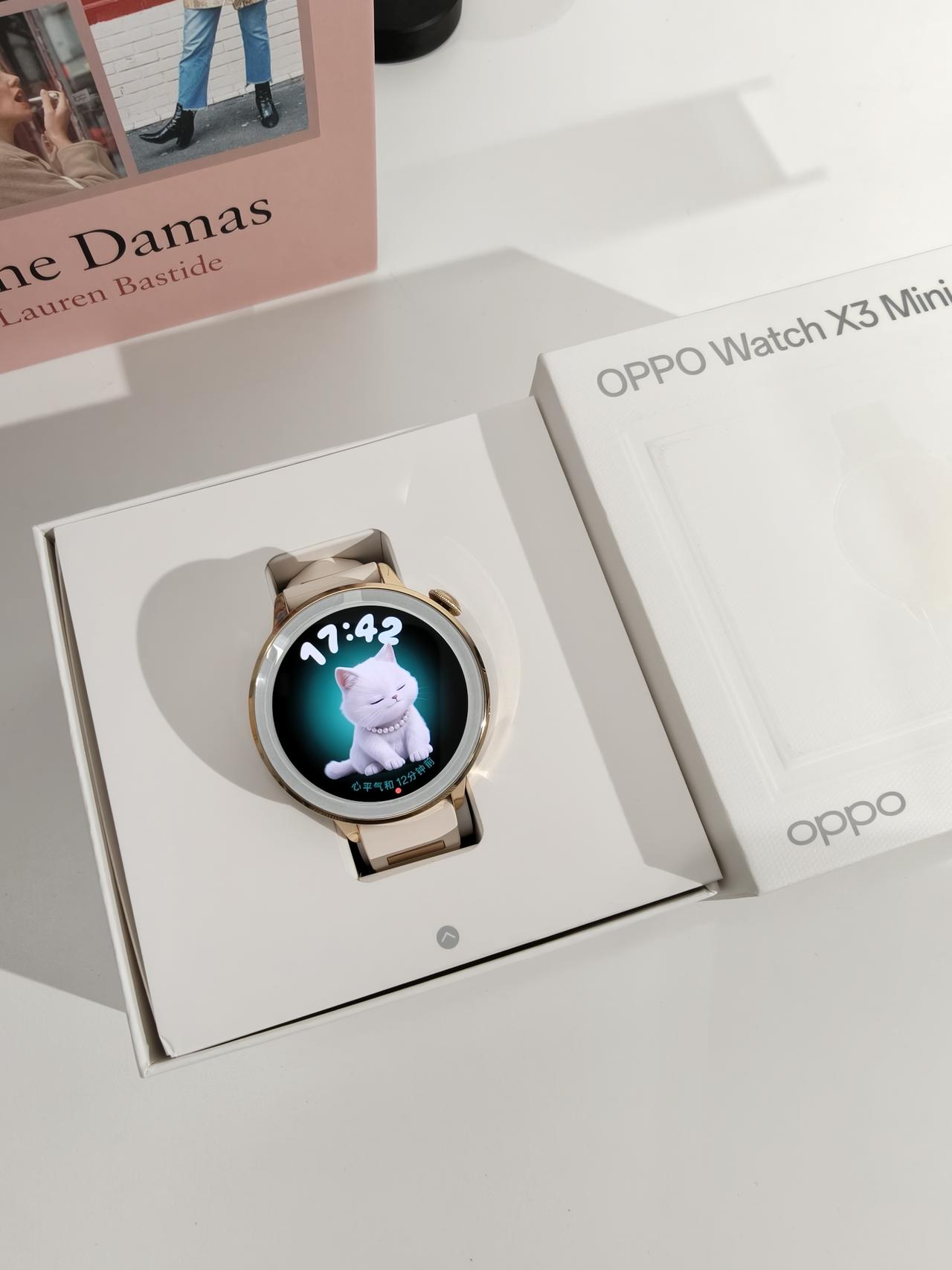 送女朋友这个，大家帮忙看看行不行？
今年灵机一动，决定送她一个⌚️OPPO Wa