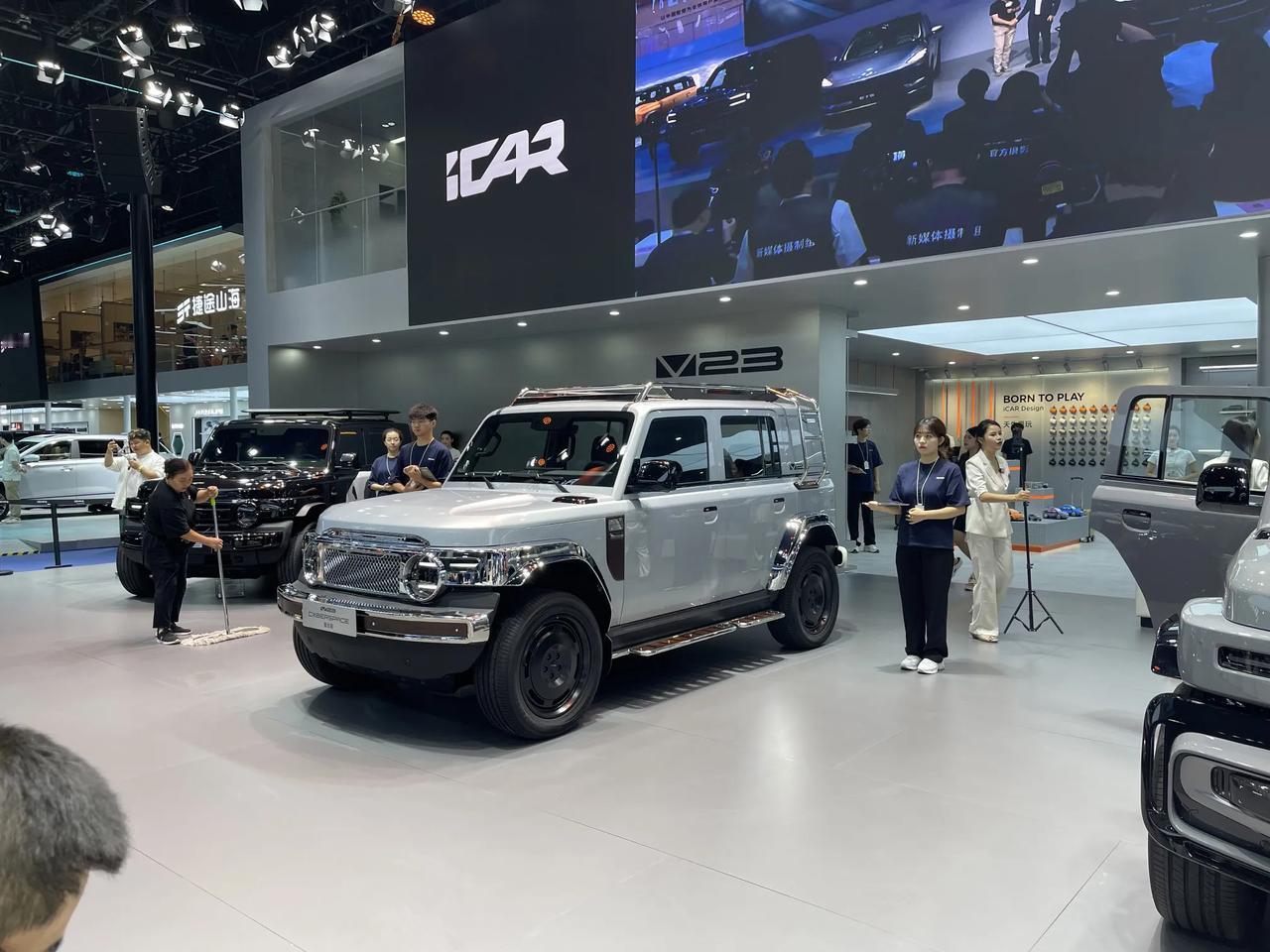 今天我们的视频大家看了吗？
奇瑞展台好多新车
qq3、捷途纵横G700、
包括像