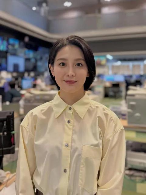 富士电视台资深王牌女主播
从体育播报转型为新闻主播
以专业能力和亲民形象著称
宮