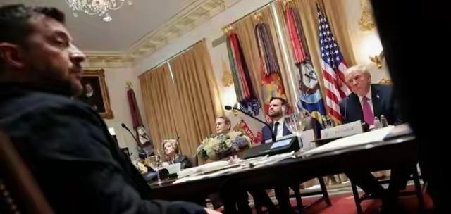 俄乌冲突终于要结束了，目前已经有三个细节表明俄乌冲突即将结束。第一个细节是乌克兰