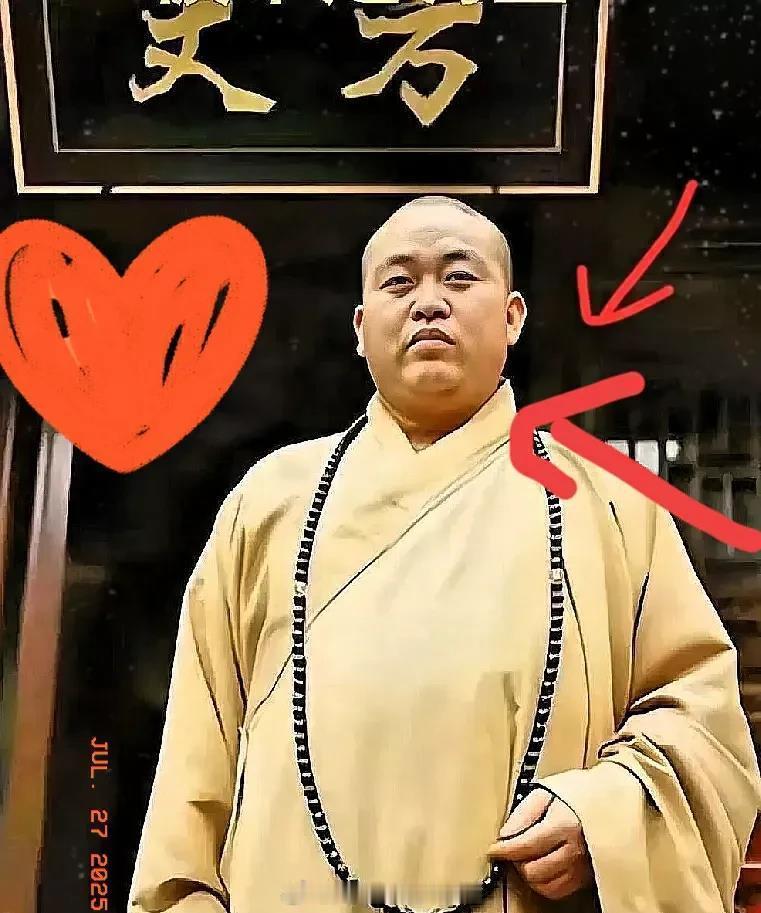 少林寺住持释永信被查宗教场所商业化问题争议已久。从教义而言，“清静”“向善”是核