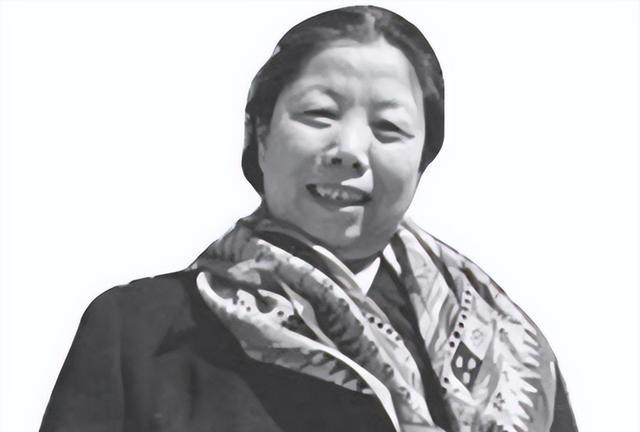 邓大姐最后的请求

1989年，邓颖超大姐85岁了，她给中央写了一份特别的申请，