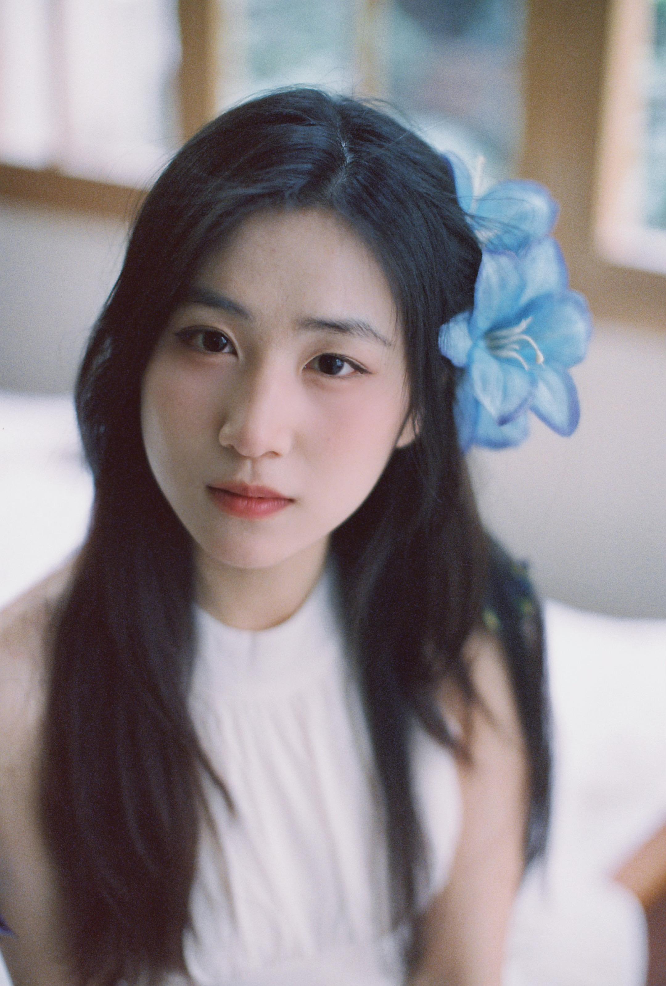 你看清楚 我不是她.