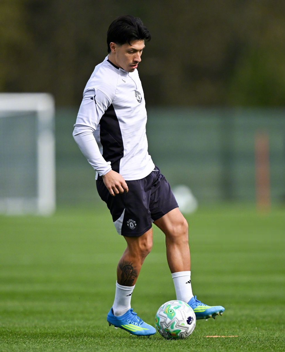 📢 利桑德罗·马丁内斯回归了 🇦🇷🔙曼联 利桑德罗·马丁内斯