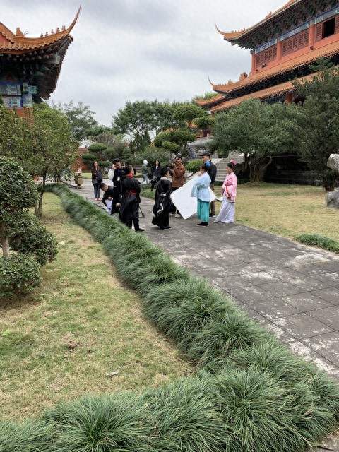 沈腾、白敬亭这群人凑在一起怎么了？