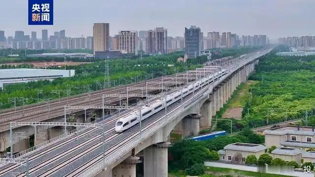 【西十高铁全线启动试运行】国铁微闻 今天（16日）8时39分，55302次试验动