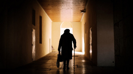 失眠症最可怕之处不在于让人毫无倦意不能入睡，而是会不可逆转地恶化到更严重的境地：