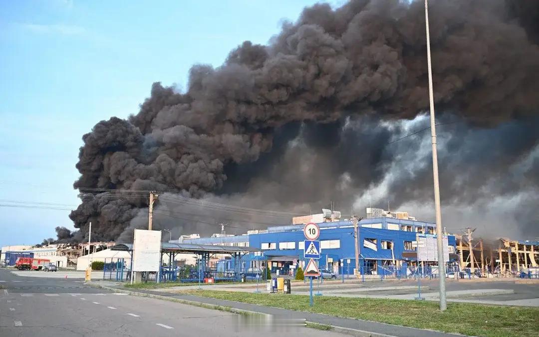 俄称美侵略意味着无法无天时代回归⚠️【俄军炸了美国工厂，这事儿闹大了！】俄方强烈